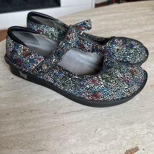 Alegria Leather Nursing Clogs